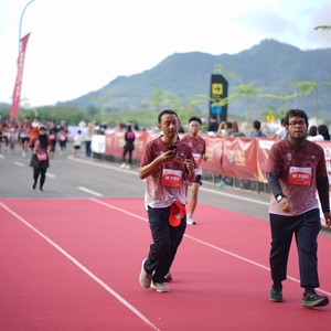 Race photo from KEDIRI HALF MARATHON 2026