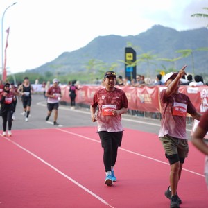 Race photo from KEDIRI HALF MARATHON 2026
