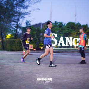 Race photo from BOGORUN 2026