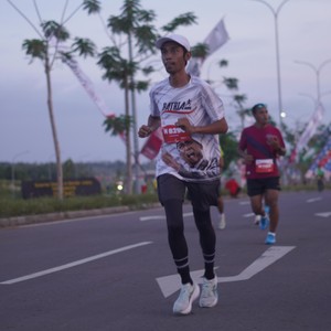 Race photo from KEDIRI HALF MARATHON 2026