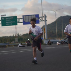 Race photo from KEDIRI HALF MARATHON 2026