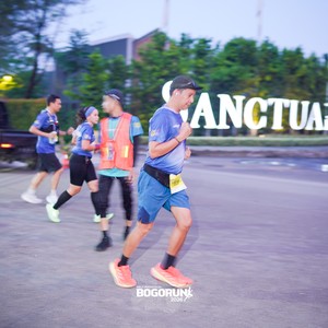 Race photo from BOGORUN 2026