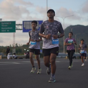 Race photo from KEDIRI HALF MARATHON 2026
