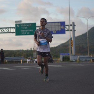Race photo from KEDIRI HALF MARATHON 2026