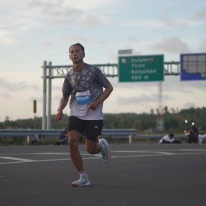 Race photo from KEDIRI HALF MARATHON 2026