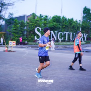 Race photo from BOGORUN 2026
