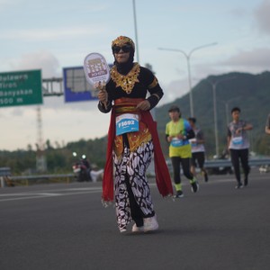 Race photo from KEDIRI HALF MARATHON 2026