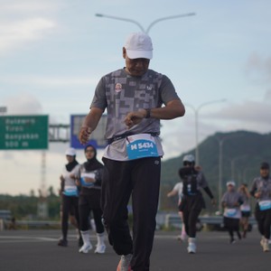 Race photo from KEDIRI HALF MARATHON 2026