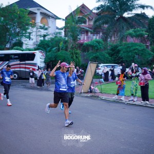 Race photo from BOGORUN 2026