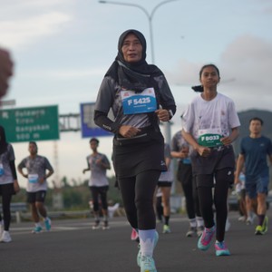 Race photo from KEDIRI HALF MARATHON 2026