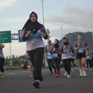 Race photo from KEDIRI HALF MARATHON 2026