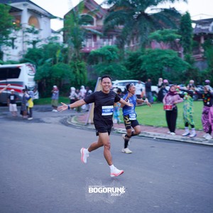 Race photo from BOGORUN 2026