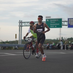 Race photo from KEDIRI HALF MARATHON 2026
