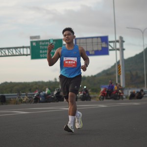 Race photo from KEDIRI HALF MARATHON 2026