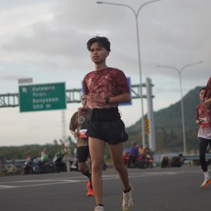 Race photo from KEDIRI HALF MARATHON 2026