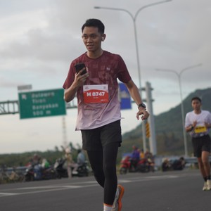 Race photo from KEDIRI HALF MARATHON 2026