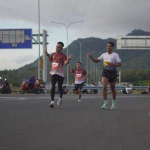 Race photo from KEDIRI HALF MARATHON 2026