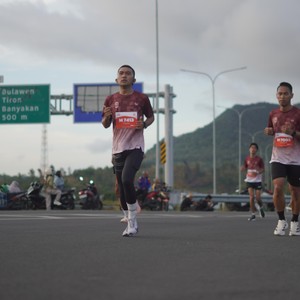 Race photo from KEDIRI HALF MARATHON 2026