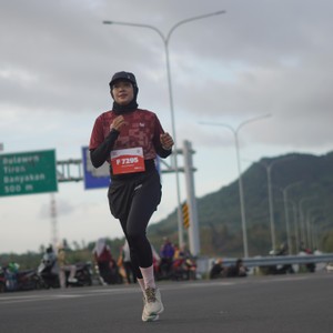 Race photo from KEDIRI HALF MARATHON 2026