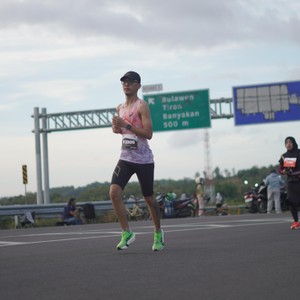 Race photo from KEDIRI HALF MARATHON 2026
