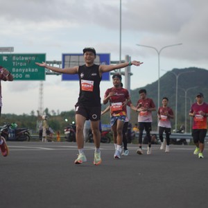 Race photo from KEDIRI HALF MARATHON 2026