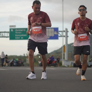 Race photo from KEDIRI HALF MARATHON 2026