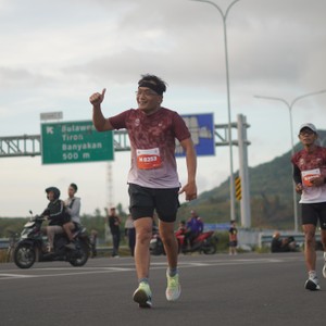 Race photo from KEDIRI HALF MARATHON 2026