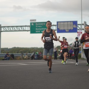 Race photo from KEDIRI HALF MARATHON 2026