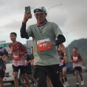 Race photo from KEDIRI HALF MARATHON 2026