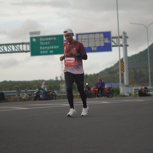Race photo from KEDIRI HALF MARATHON 2026