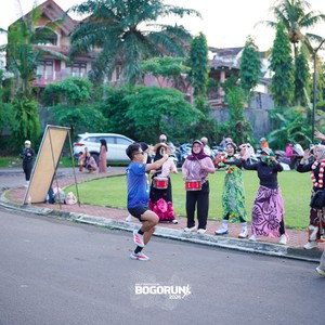 Race photo from BOGORUN 2026