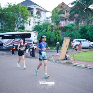 Race photo from BOGORUN 2026