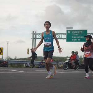 Race photo from KEDIRI HALF MARATHON 2026