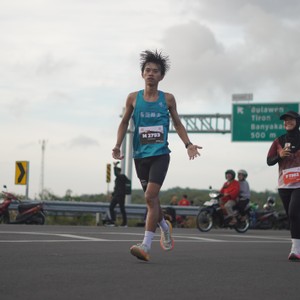 Race photo from KEDIRI HALF MARATHON 2026