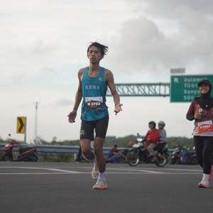 Race photo from KEDIRI HALF MARATHON 2026