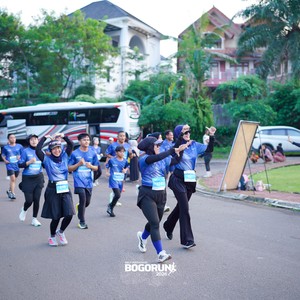 Race photo from BOGORUN 2026