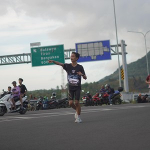 Race photo from KEDIRI HALF MARATHON 2026