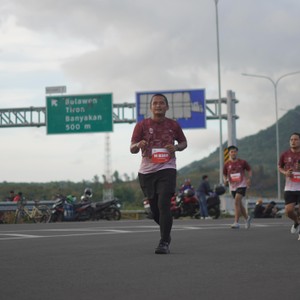 Race photo from KEDIRI HALF MARATHON 2026