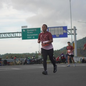 Race photo from KEDIRI HALF MARATHON 2026