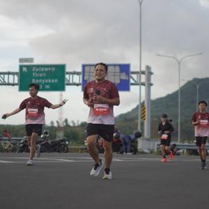 Race photo from KEDIRI HALF MARATHON 2026