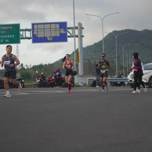 Race photo from KEDIRI HALF MARATHON 2026