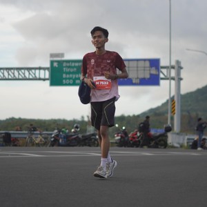 Race photo from KEDIRI HALF MARATHON 2026