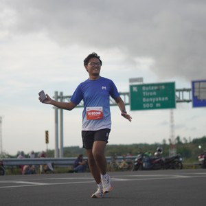 Race photo from KEDIRI HALF MARATHON 2026