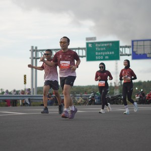 Race photo from KEDIRI HALF MARATHON 2026