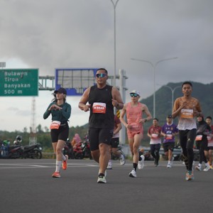 Race photo from KEDIRI HALF MARATHON 2026