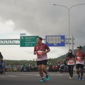 Race photo from KEDIRI HALF MARATHON 2026