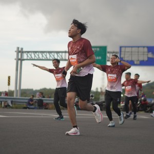 Race photo from KEDIRI HALF MARATHON 2026