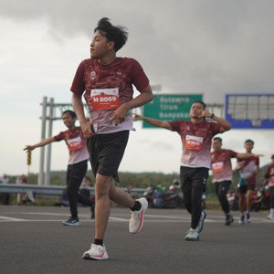 Race photo from KEDIRI HALF MARATHON 2026