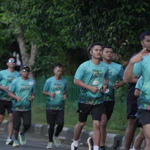 Race photo from VIBES AND STRENGTH CAMP ABR 2025
