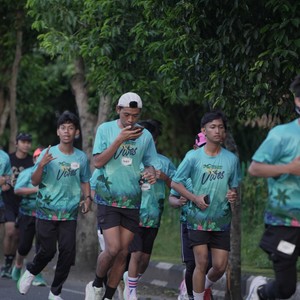 Race photo from VIBES AND STRENGTH CAMP ABR 2025